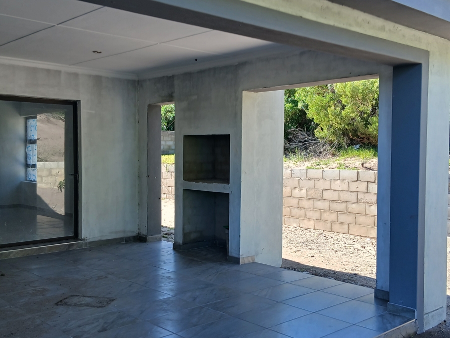 3 Bedroom Property for Sale in Paradise Beach Eastern Cape